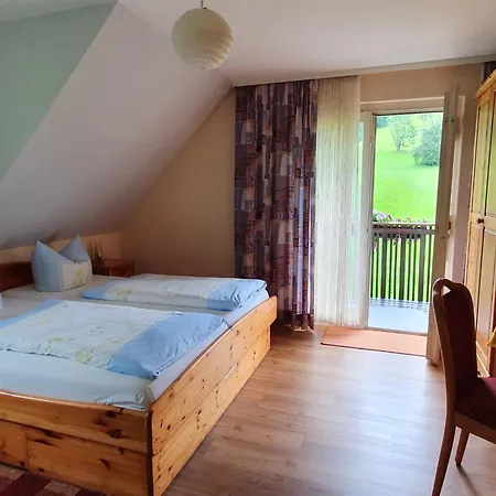 Gaestehaus Rehm Bed and breakfast 3*